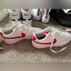 Men’s Nike shoe